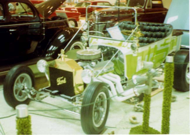 25 Ford Model T Bucket Hot Rod