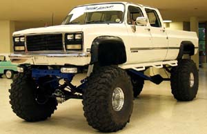 89 GMC Dual Cab Lifted 4x4 Pickup