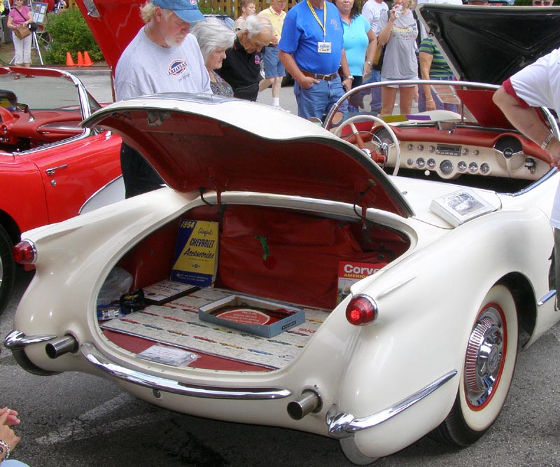 54 Corvette Roadster Detail